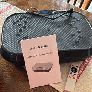 Intelligent Fitness Vibration Platform with Remote